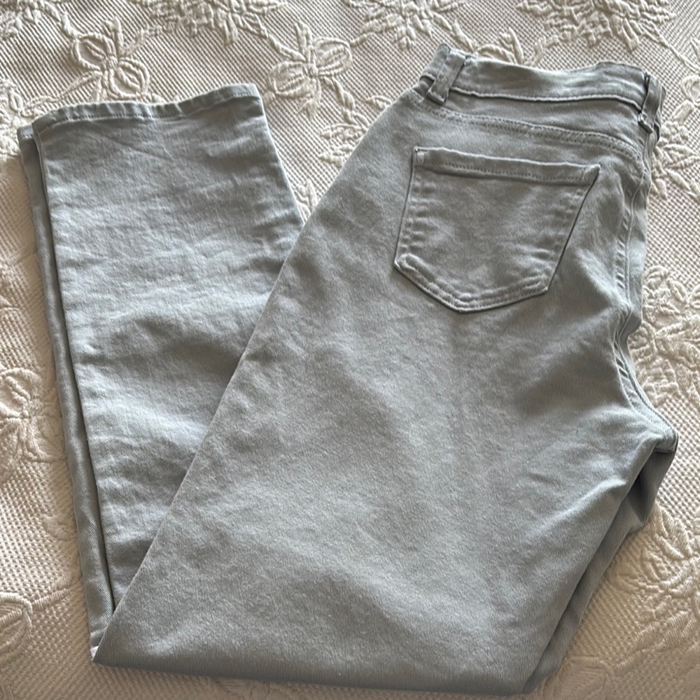 Gloria Vanderbilt Amanda Jeans in Soft Blue